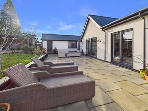 Patio- click for photo gallery